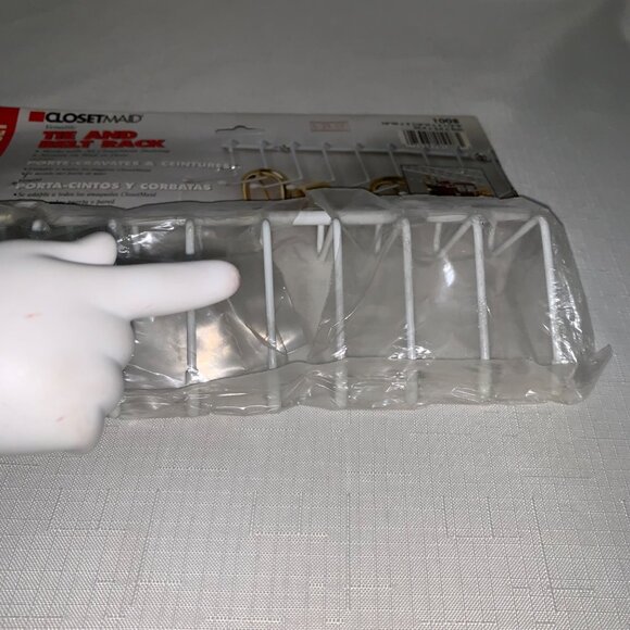 ClosetMaid Versatile Tie & Belt Rack 10"W x 3 1/2"H x 1 3/4"D - Picture 3 of 5